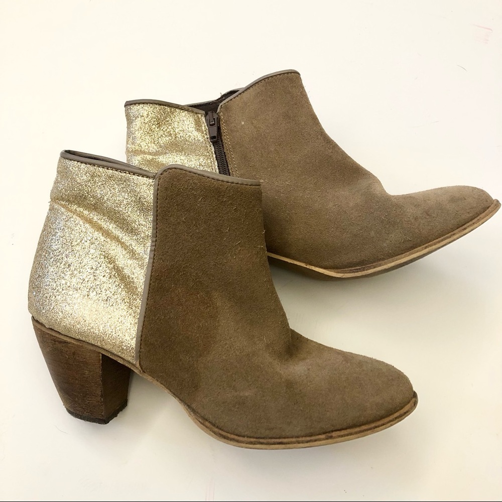 Tan & Glitter Booties!